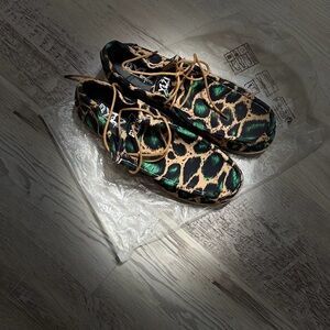 Women's Leopard Print Satin Lace-Up Flats in Green and Tan